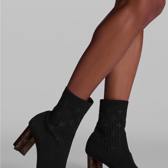 Louis Vuitton Silhouette Ankle Boot - Picture 8 of 8